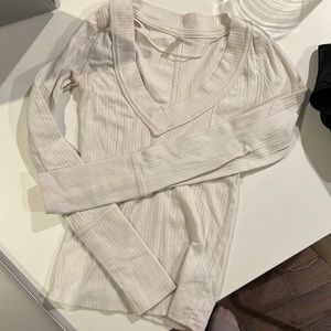 Free people white longsleeve v neck